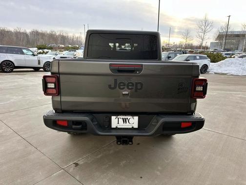 2024 Jeep Gladiator Willys