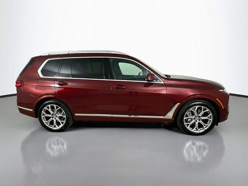 Red Metallic 2026 BMW X7 xDrive40i