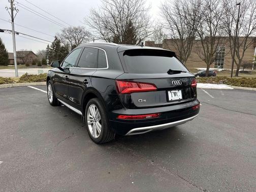 2019 Audi Q5 2.0T Premium Plus