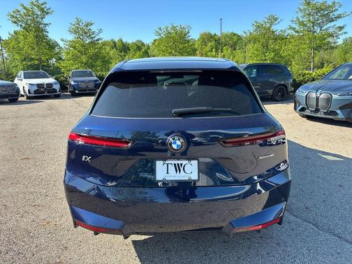 Tanzanite Blue II Metallic 2026 BMW iX xDrive45