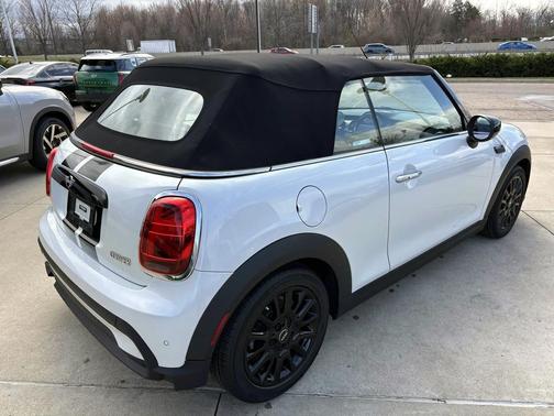 Nanuq White Metallic 2024 MINI Convertible Cooper