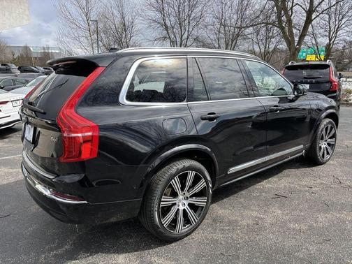 2023 Volvo XC90 B6 Ultimate 7-Seater
