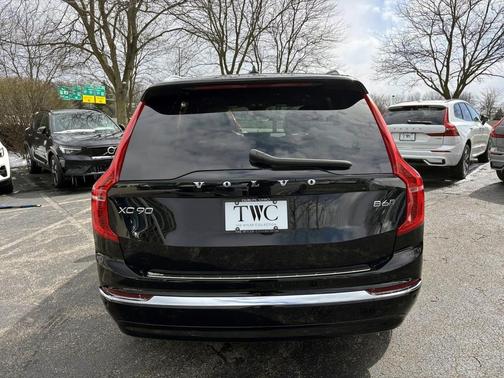 2023 Volvo XC90 B6 Ultimate 7-Seater