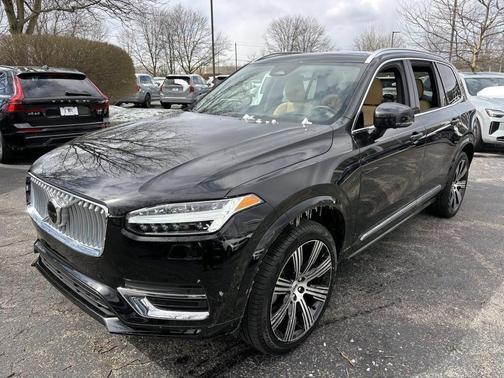 2023 Volvo XC90 B6 Ultimate 7-Seater