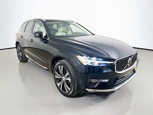 Onyx Black Metallic 2023 Volvo XC60 B5 Plus Bright Theme