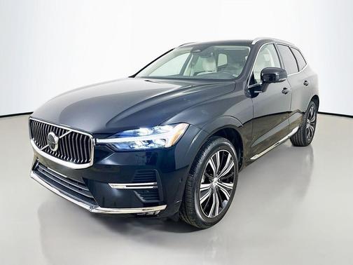 Onyx Black Metallic 2023 Volvo XC60 B5 Plus Bright Theme