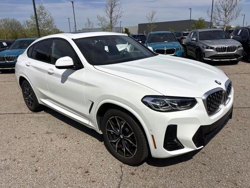 Alpine White 2025 BMW X4 xDrive30i