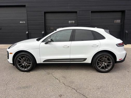 White 2025 Porsche Macan Macan T