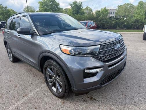 Carbonized Gray Metallic 2021 Ford Explorer XLT