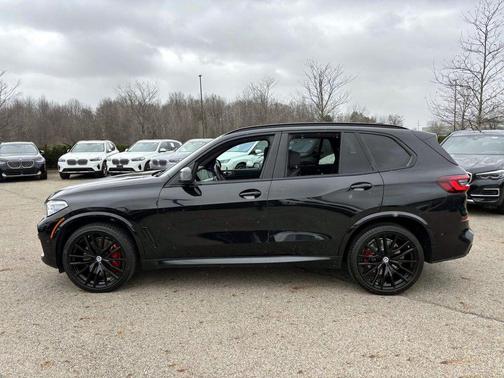 2023 BMW X5 M50i
