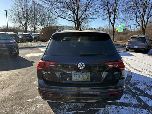 2021 Volkswagen Tiguan 2.0T SE R-Line Black 4MOTION
