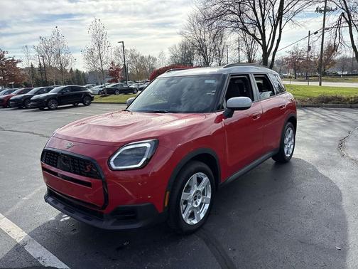 Chili Red 2026 MINI Countryman Cooper S ALL4