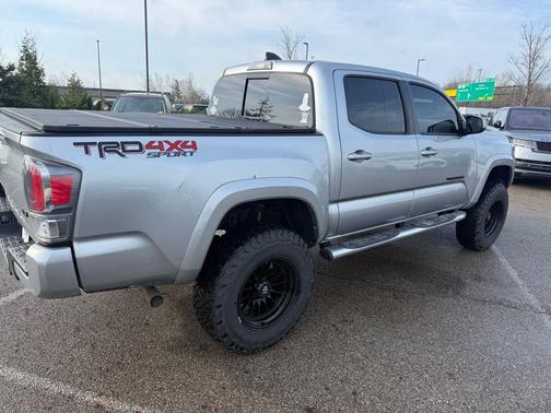 2022 Toyota Tacoma TRD Sport