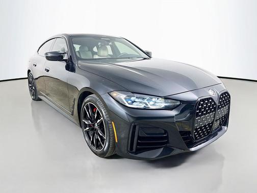 Black Sapphire Metallic 2023 BMW M440 i xDrive