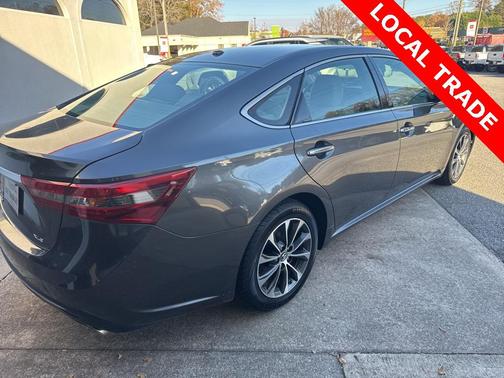 2016 Toyota Avalon XLE