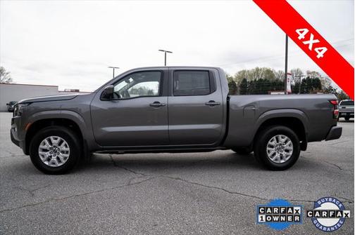 2024 Nissan Frontier SV