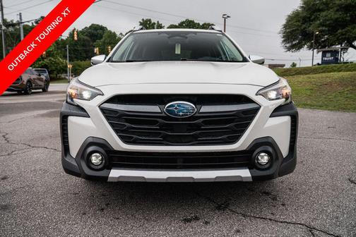 Crystal White Pearl 2025 Subaru Outback Touring XT