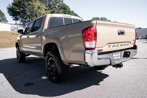 2017 Toyota Tacoma SR5