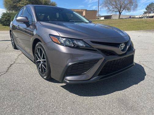 Predawn Gray Mica 2024 Toyota Camry Hybrid SE