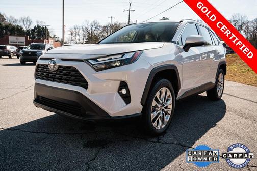 2025 Toyota RAV4 XLE Premium