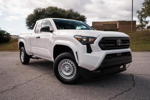 2025 Toyota Tacoma SR