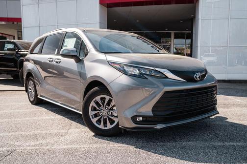 Heavy Metal 2026 Toyota Sienna XLE