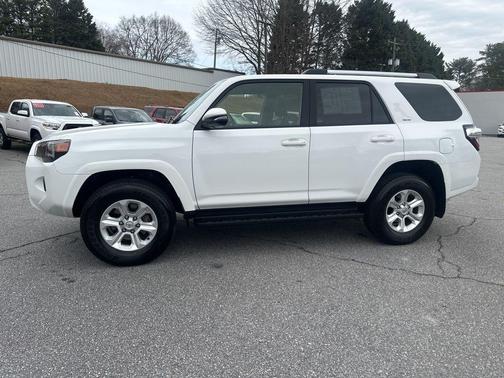 2024 Toyota 4Runner SR5 Premium