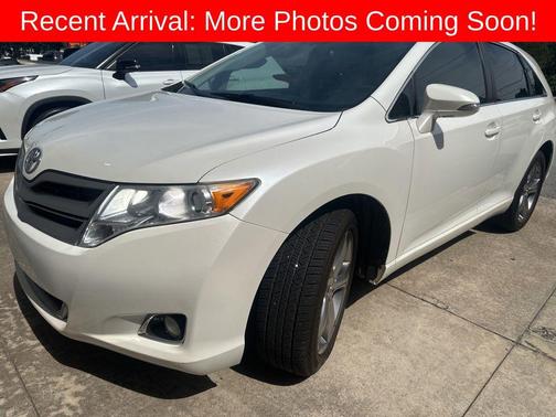 Blizzard Pearl 2013 Toyota Venza LE