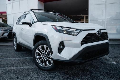 2025 Toyota RAV4 XLE Premium