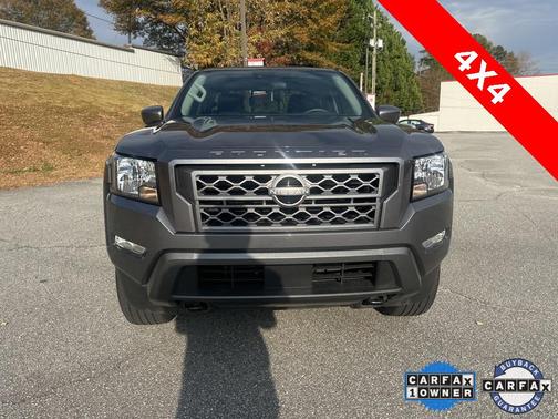 2024 Nissan Frontier SV