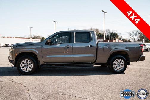 2024 Nissan Frontier SV