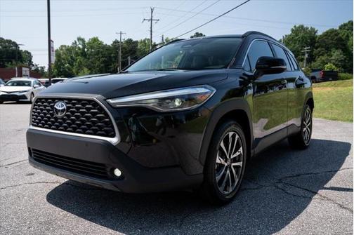 2024 Toyota Corolla Cross XLE