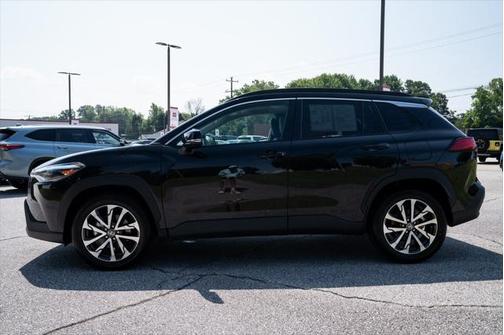 2024 Toyota Corolla Cross XLE