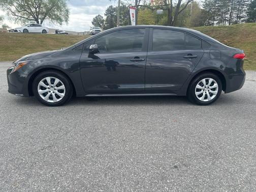 Underground 2025 Toyota Corolla LE