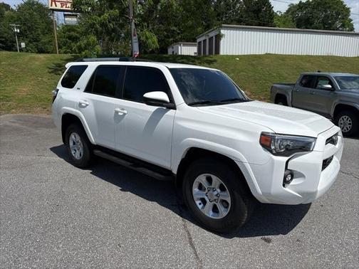 2022 Toyota 4Runner SR5