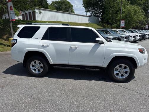 2022 Toyota 4Runner SR5