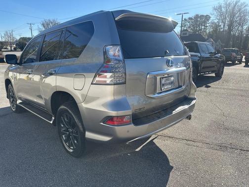 2023 Lexus GX 460 Premium