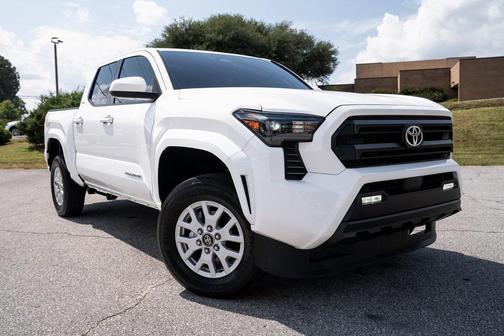 2024 Toyota Tacoma SR5