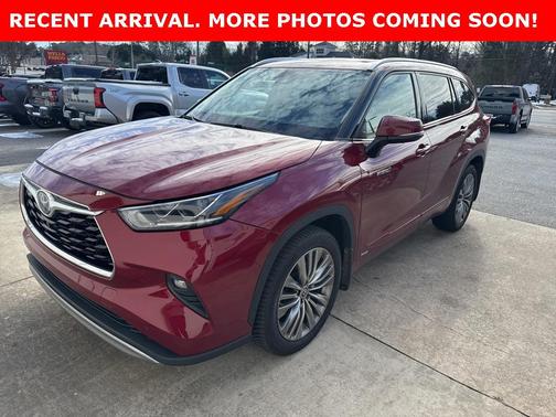 2021 Toyota Highlander Hybrid Platinum
