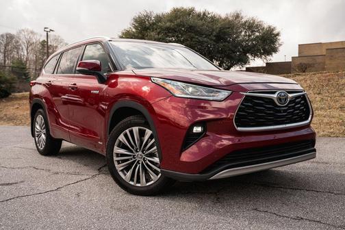 2021 Toyota Highlander Hybrid Platinum