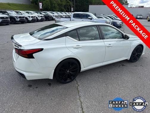 2022 Nissan Altima SR FWD