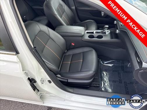 2022 Nissan Altima SR FWD
