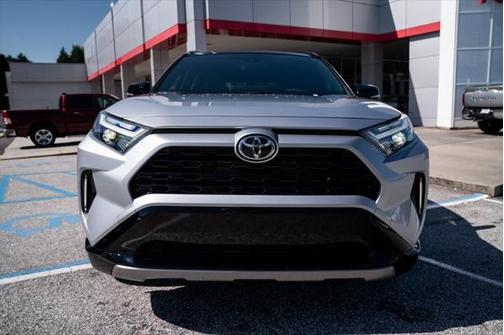 2025 Toyota RAV4 Hybrid SE