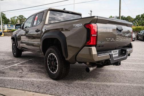 Bronze 2026 Toyota Tacoma TRD Off Road