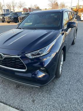 2024 Toyota Highlander Platinum