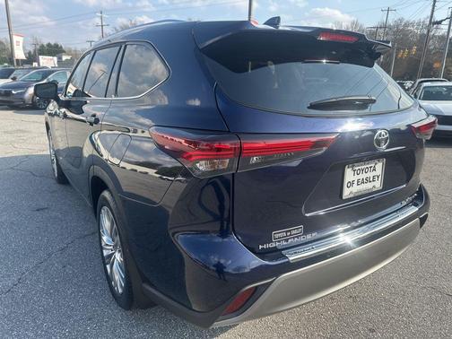 2024 Toyota Highlander Platinum