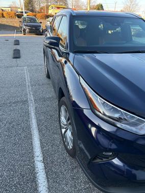 2024 Toyota Highlander Platinum