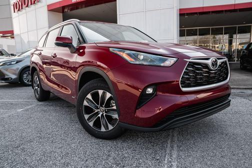2026 Toyota Highlander Hybrid XLE
