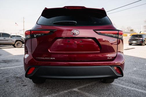 2026 Toyota Highlander Hybrid XLE