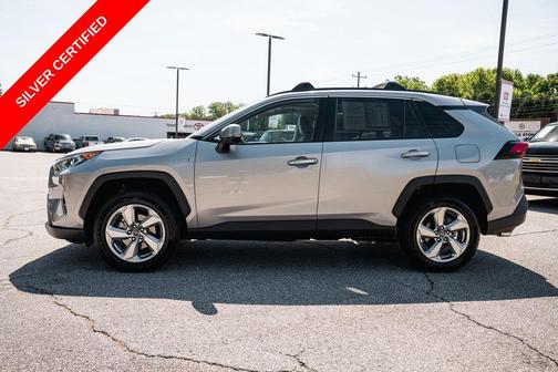 Silver Sky Metallic 2019 Toyota RAV4 Hybrid SE